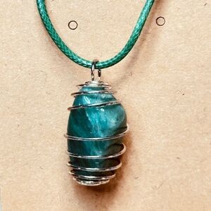 925 Sterling Silver Plated & Malachite in Spiral Wire Wrapped Cage New